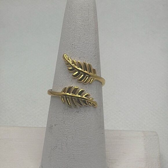 Brand New!! wrap leaf ring - Picture 2 of 5